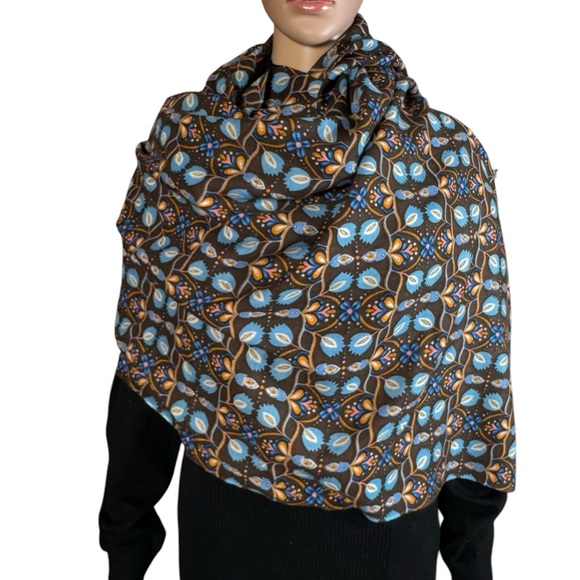 New J. McLaughlin 100% Wool Rectangle Scarf Wrap 30'' x 68'' - Picture 1 of 7